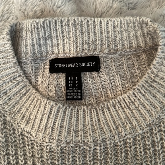 Women's crop top sweater size s - Picture 2 of 3